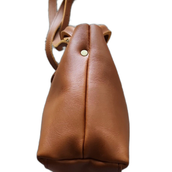 NWOT Portland Leather Goods 'Almost Perfect' Raindrop Crossbody Bag, Honey - Picture 8 of 10